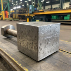 Быстрорежущая поковка 38x38 мм квадратная Р9К5 ТУ 14-1-1213-75